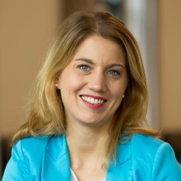 Lohr, Stephanie